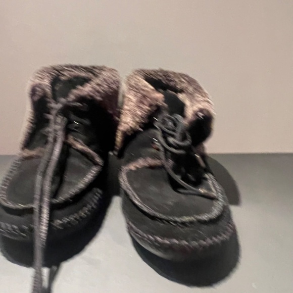 Tory Burch cozy fur boots womens size 9 - Picture 2 of 6